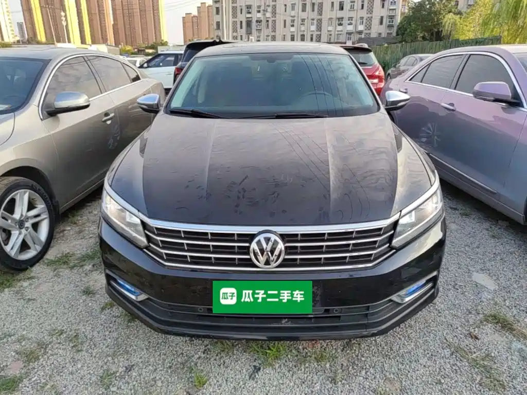 Volkswagen Passat — фото 3