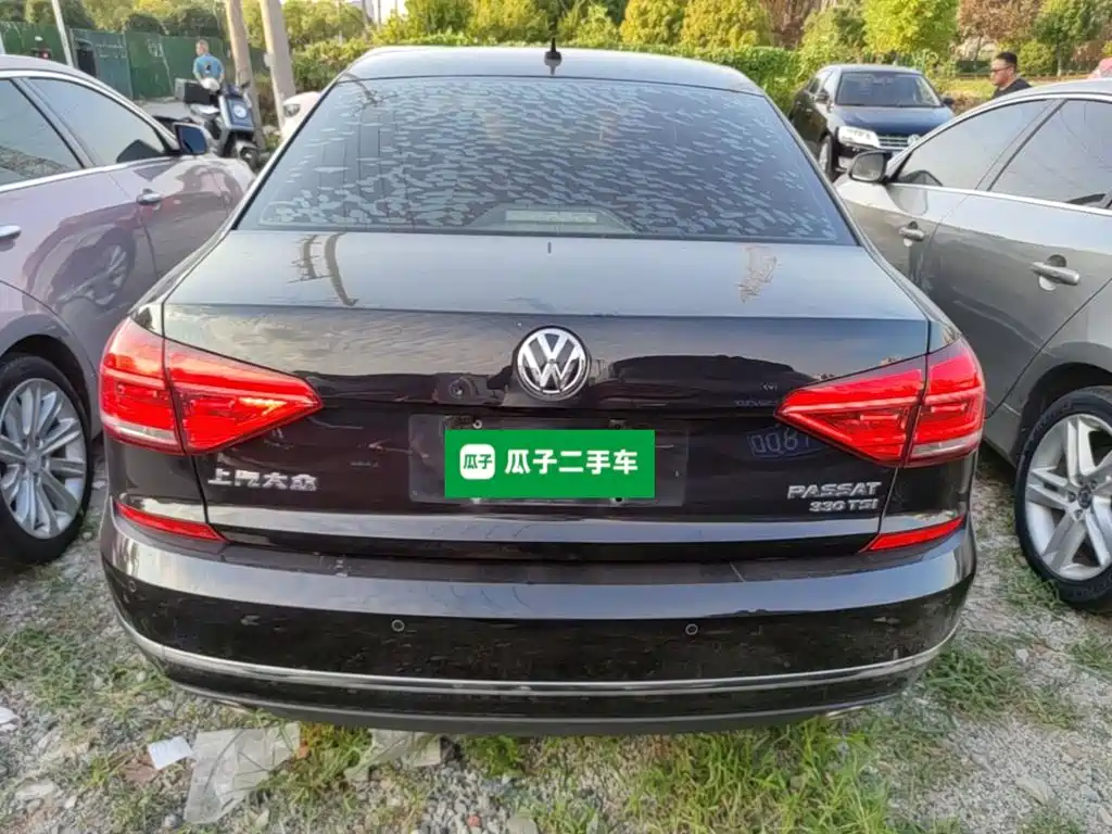 Volkswagen Passat — фото 6