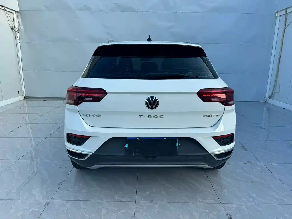 Volkswagen T-Roc — фото 8