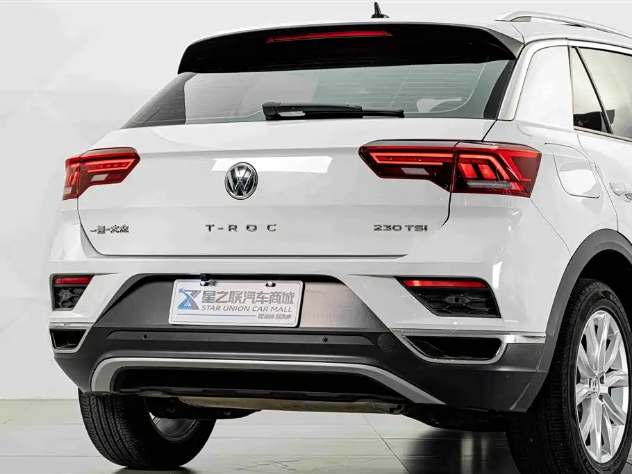 Volkswagen T-Roc — фото 7