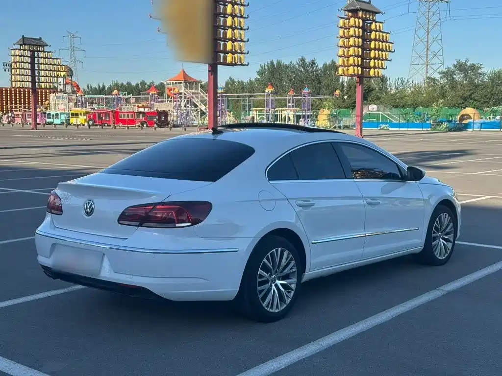 Volkswagen CC — фото 7