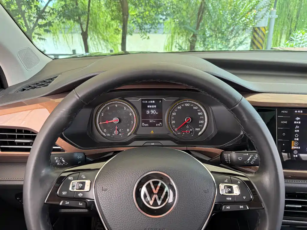 Volkswagen Tharu — фото 14