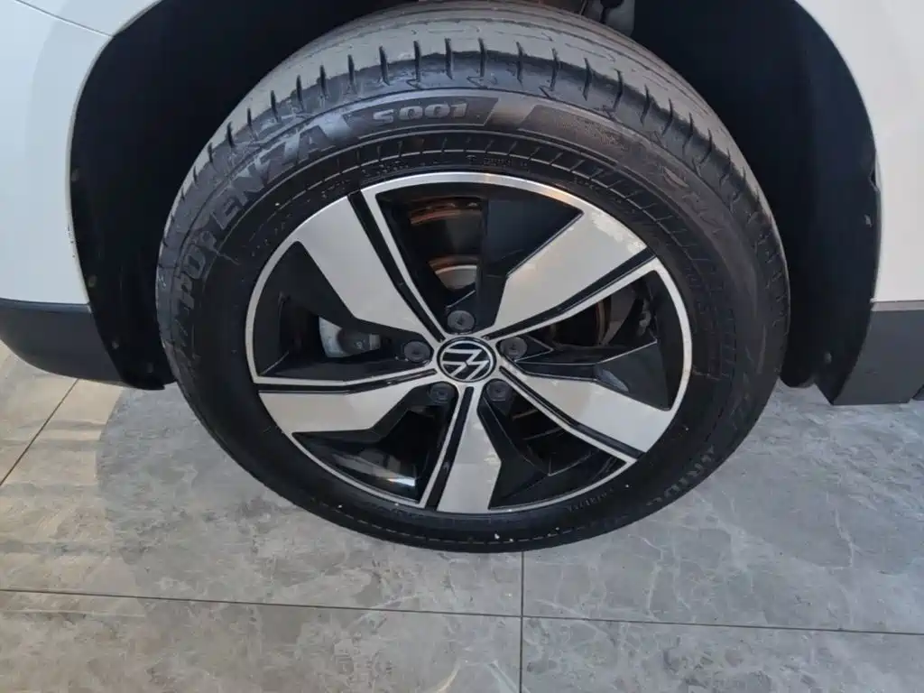 Volkswagen Tharu — фото 23