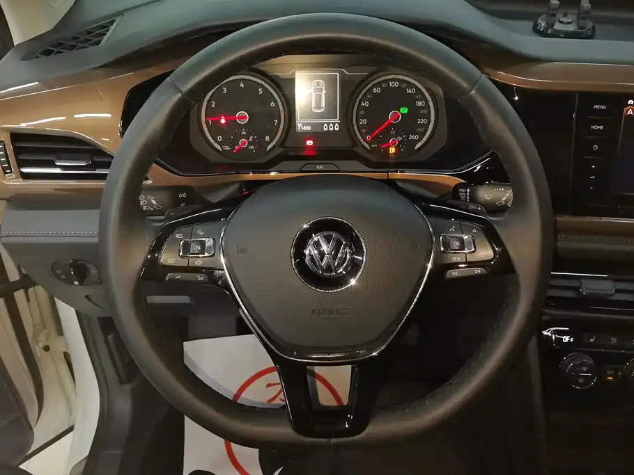 Volkswagen Tharu — фото 15
