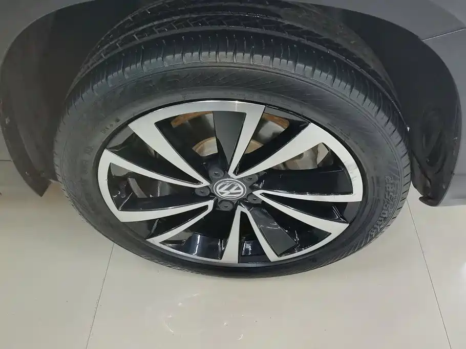 Volkswagen Tharu — фото 6