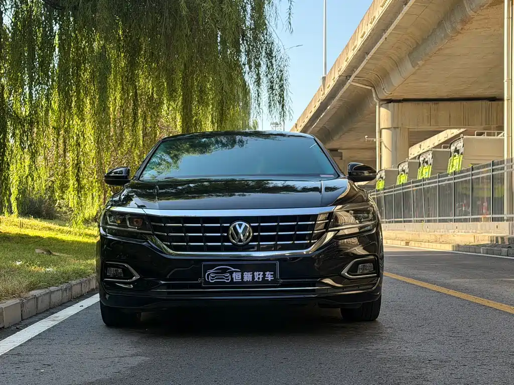 Volkswagen Passat — фото 2