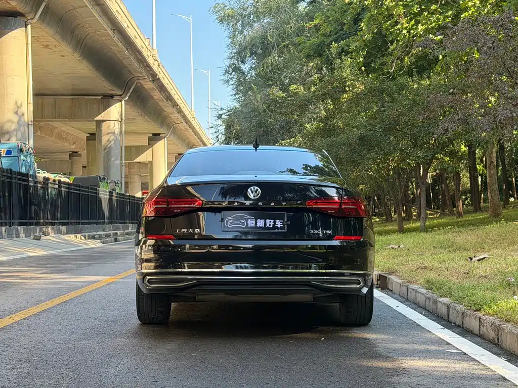Volkswagen Passat — фото 3