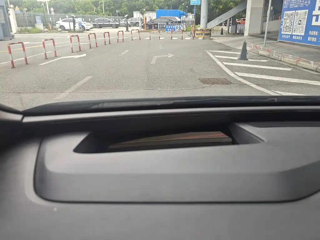 Volkswagen ID.3 — фото 14