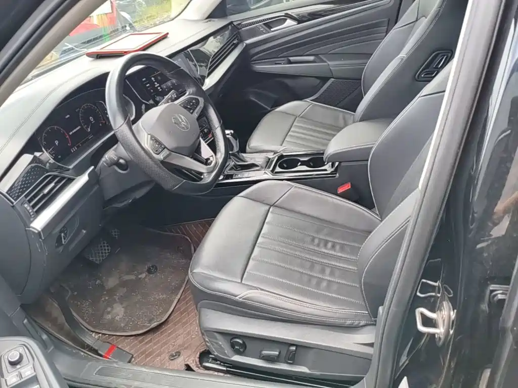 Volkswagen Passat — фото 15
