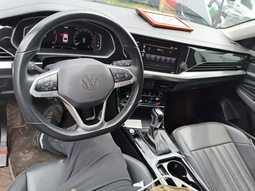 Volkswagen Passat — фото 10