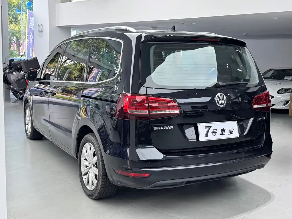 Volkswagen Sharan — фото 4