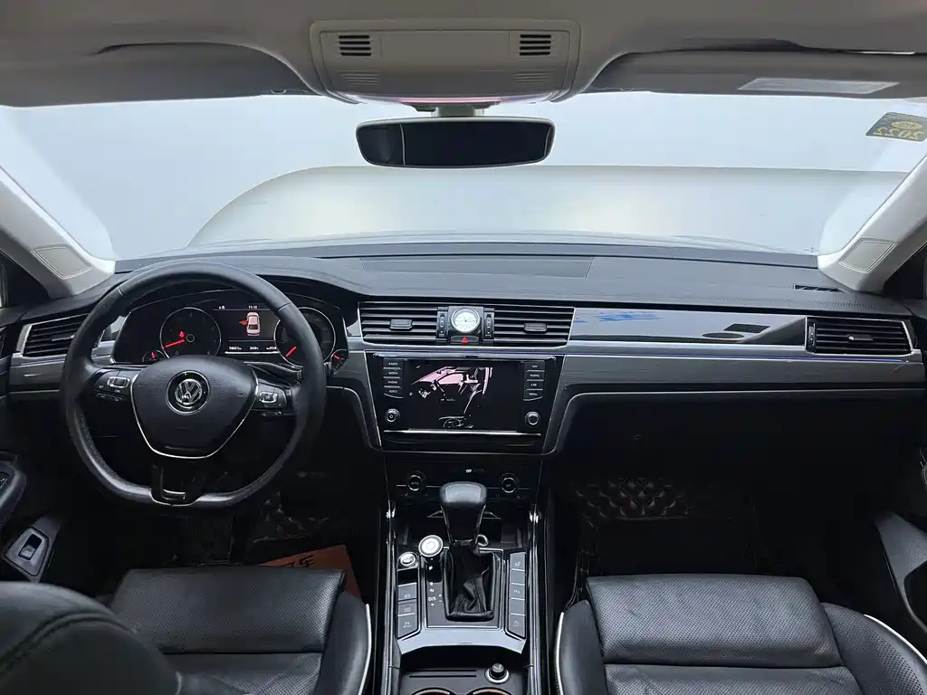 Volkswagen Phideon — фото 5
