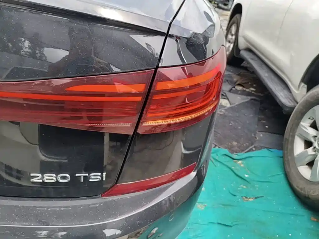 Volkswagen Passat — фото 8