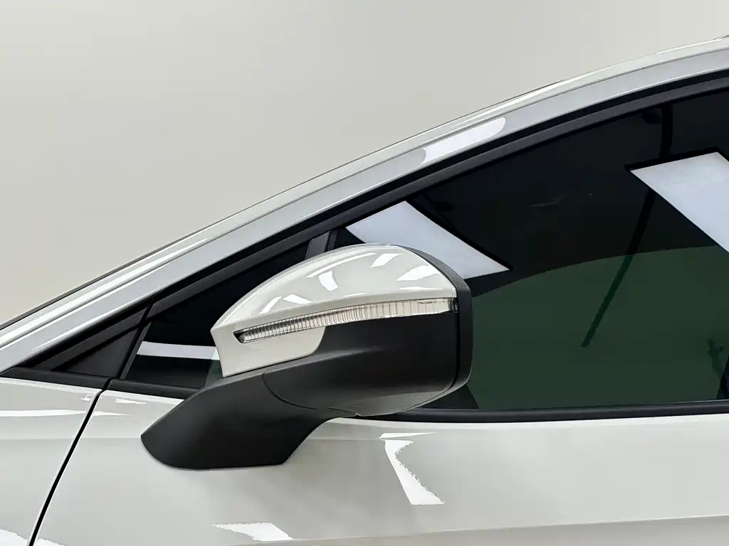 Volkswagen ID.4 Crozz — фото 11