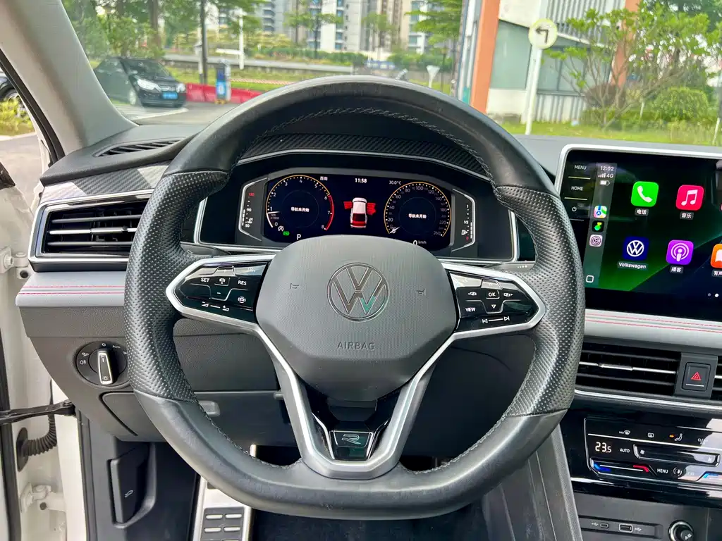 Volkswagen Tiguan X — фото 19