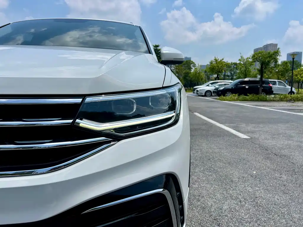 Volkswagen Tiguan X — фото 3