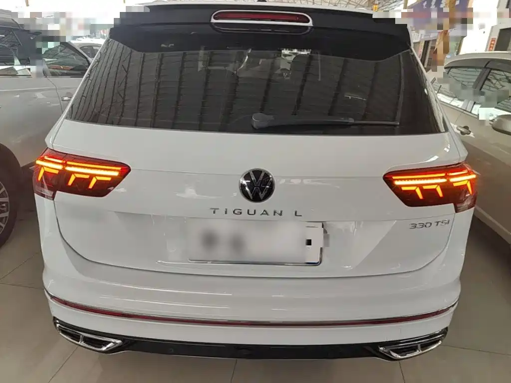 Volkswagen Tiguan L — фото 6