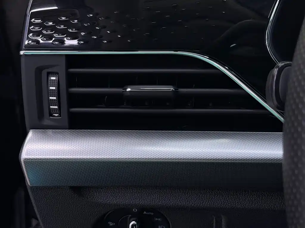 Volkswagen Passat — фото 13