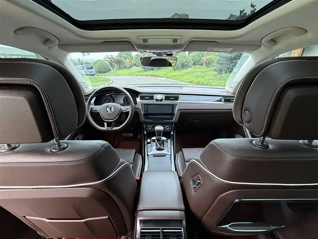 Volkswagen Phideon — фото 7