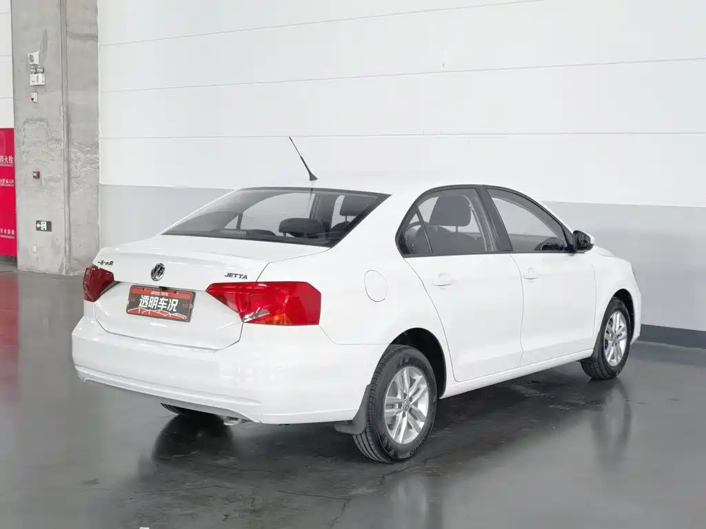 Volkswagen Jetta — фото 2