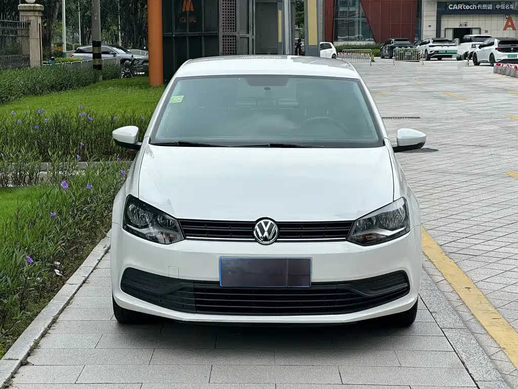 Volkswagen Polo — фото 2