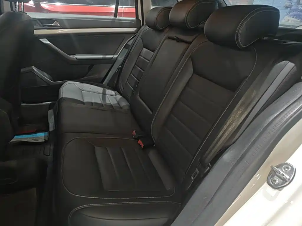 Volkswagen Gran Lavida — фото 17