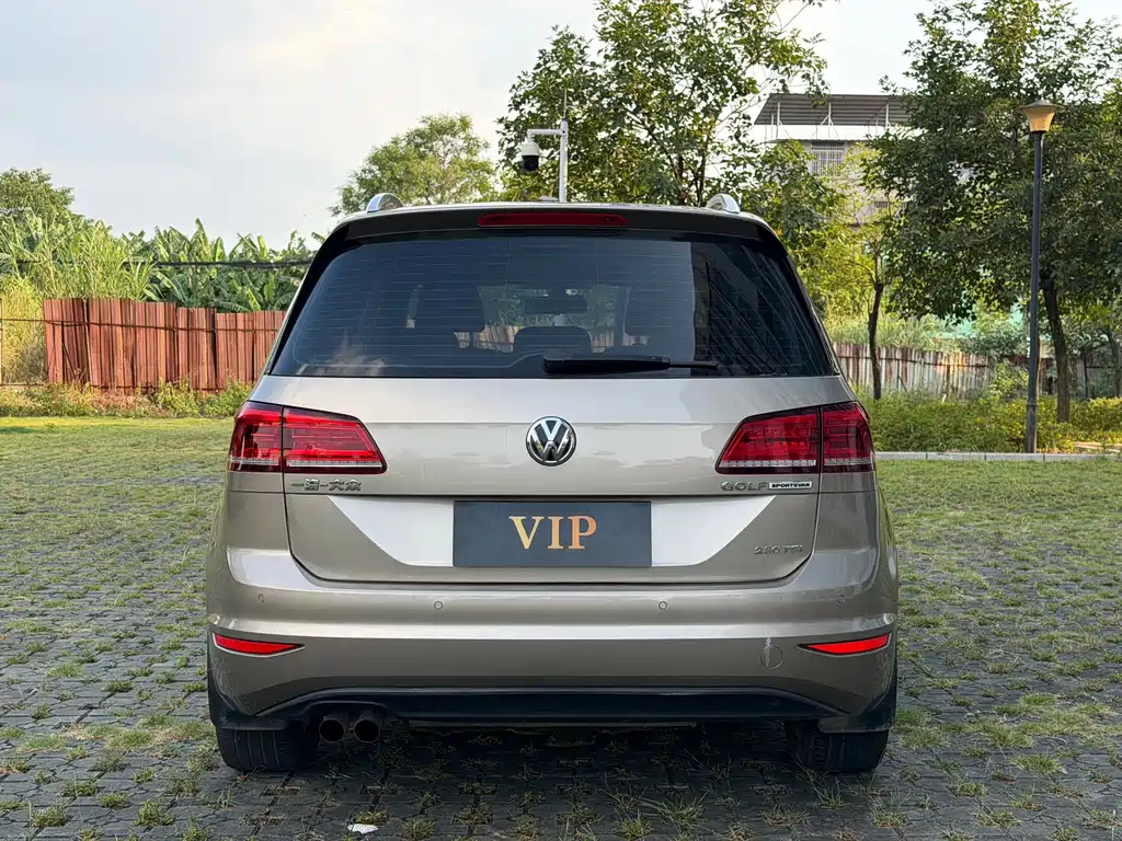 Volkswagen Golf Sportsvan — фото 5