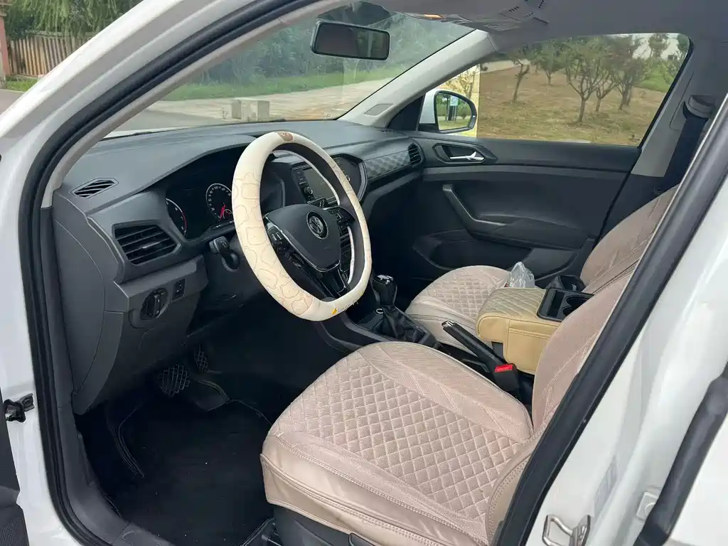 Volkswagen T-Cross — фото 4