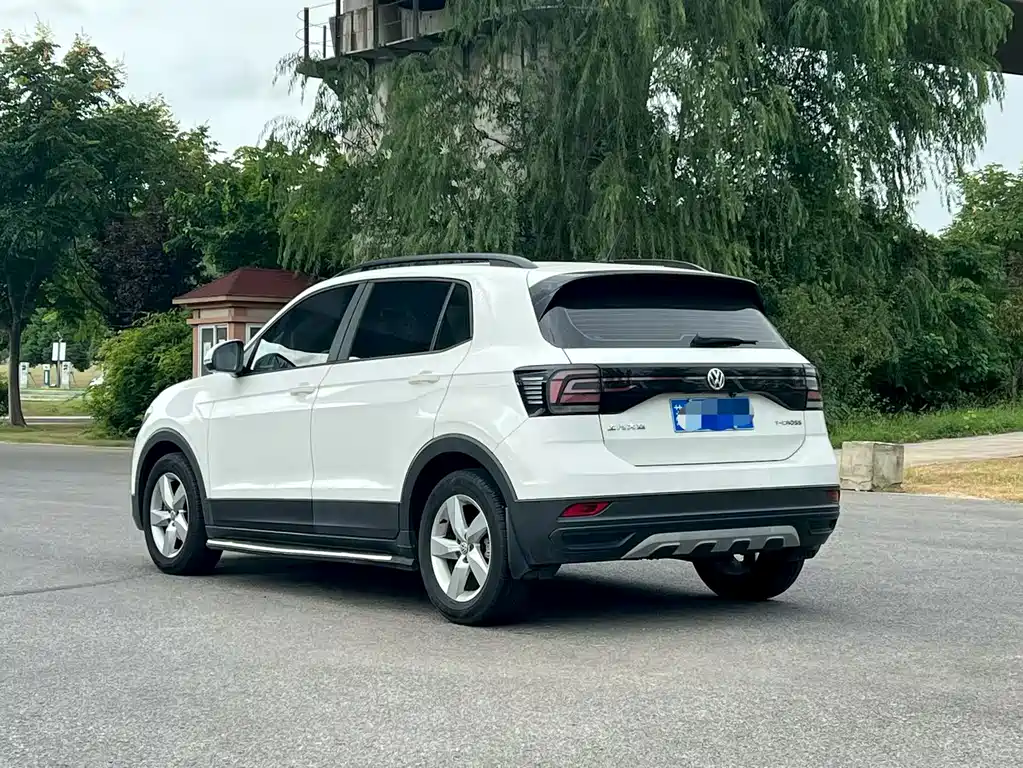 Volkswagen T-Cross — фото 7