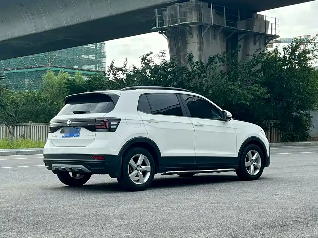 Volkswagen T-Cross — фото 9