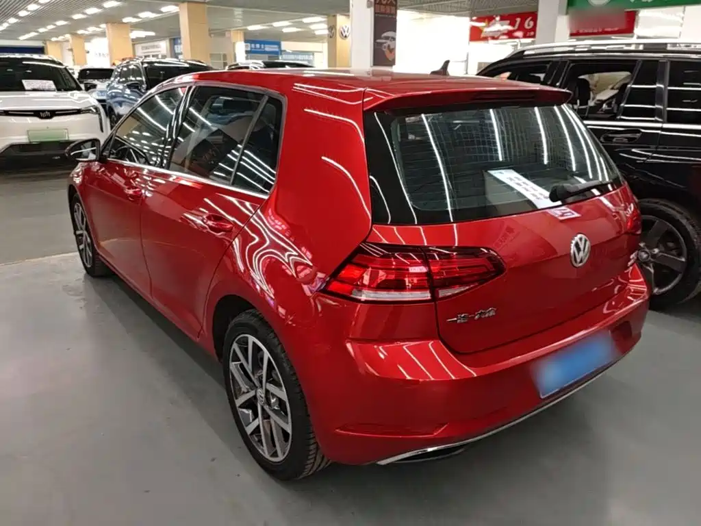 Volkswagen Golf — фото 5