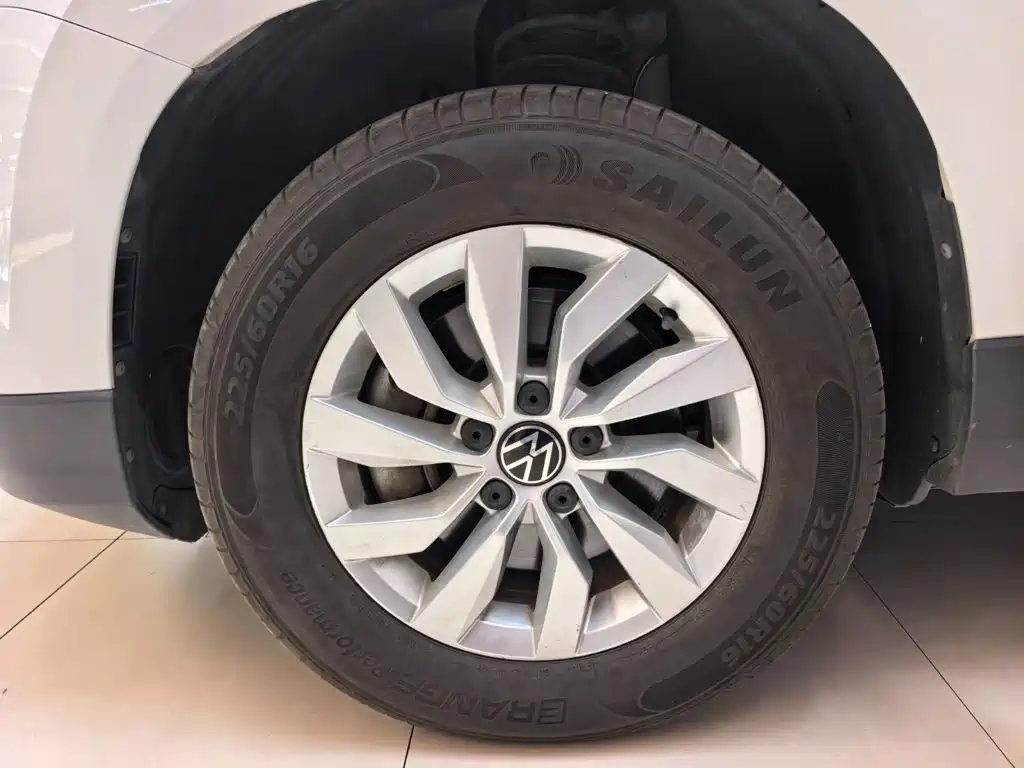 Volkswagen Tharu — фото 15