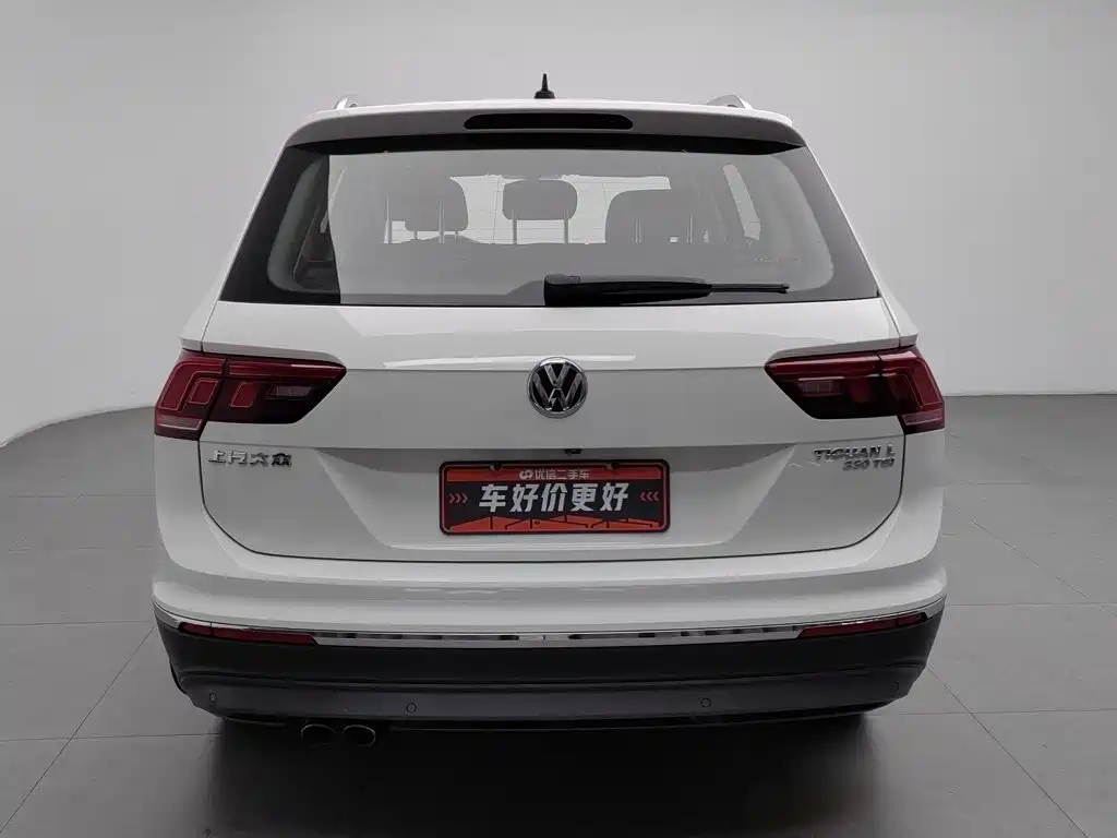 Volkswagen Tiguan L — фото 4
