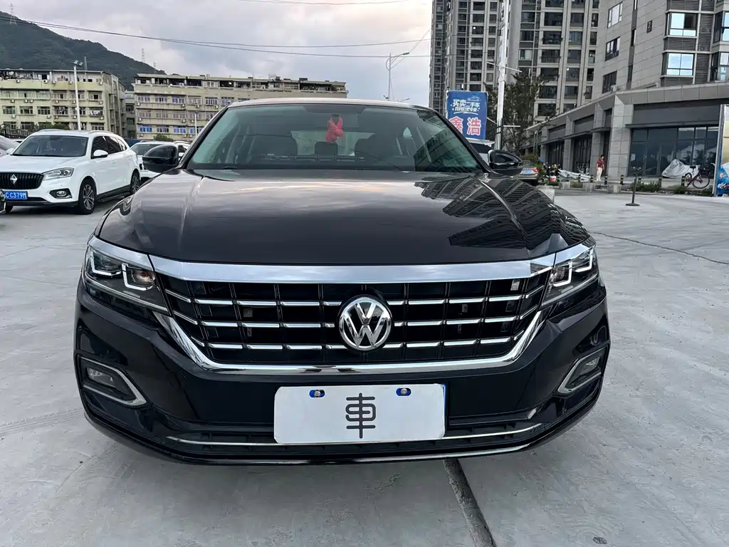 Volkswagen Passat — фото 2