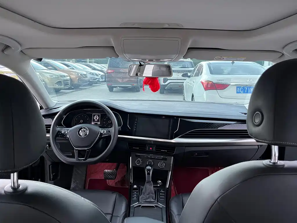 Volkswagen Passat — фото 11