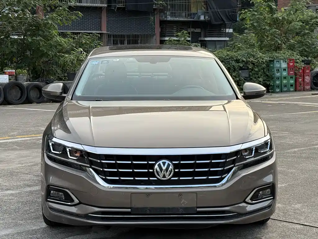 Volkswagen Passat — фото 2