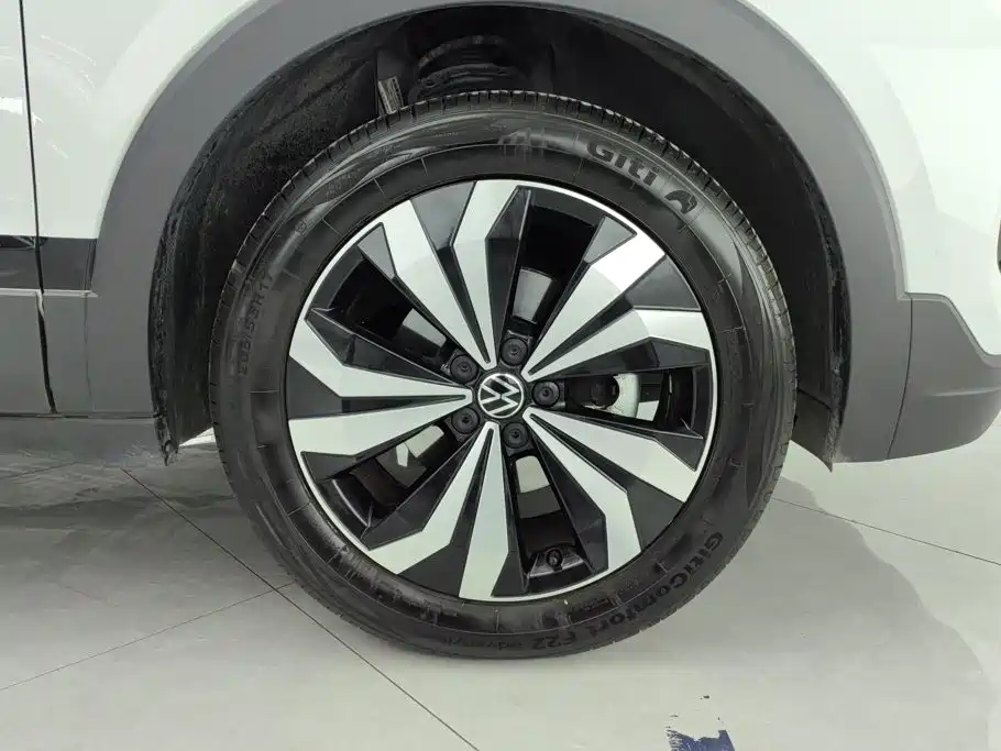 Volkswagen Tharu — фото 6