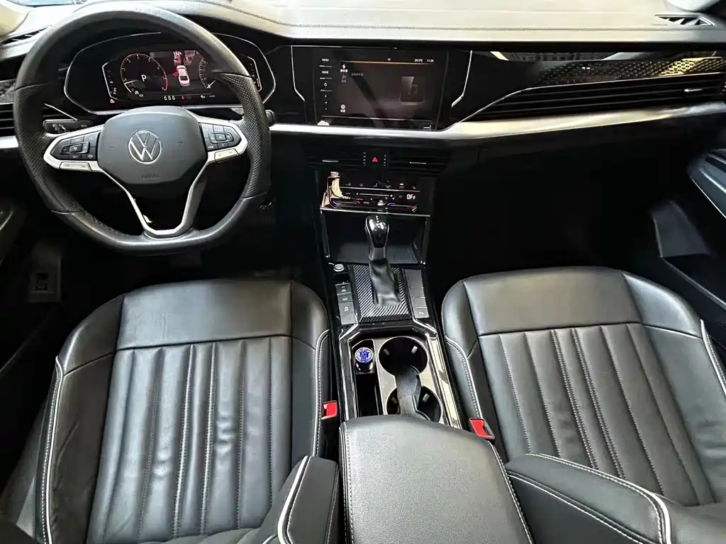 Volkswagen Passat — фото 6