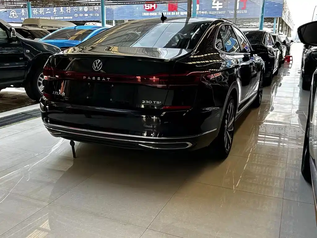 Volkswagen Passat — фото 7
