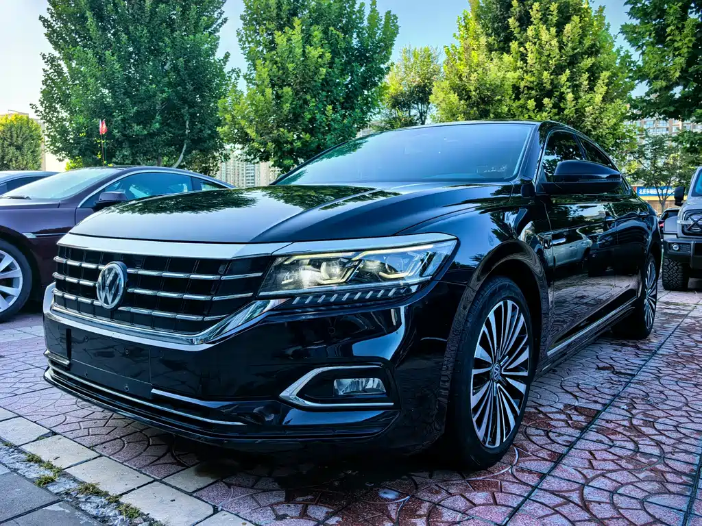 Volkswagen Passat — фото 15