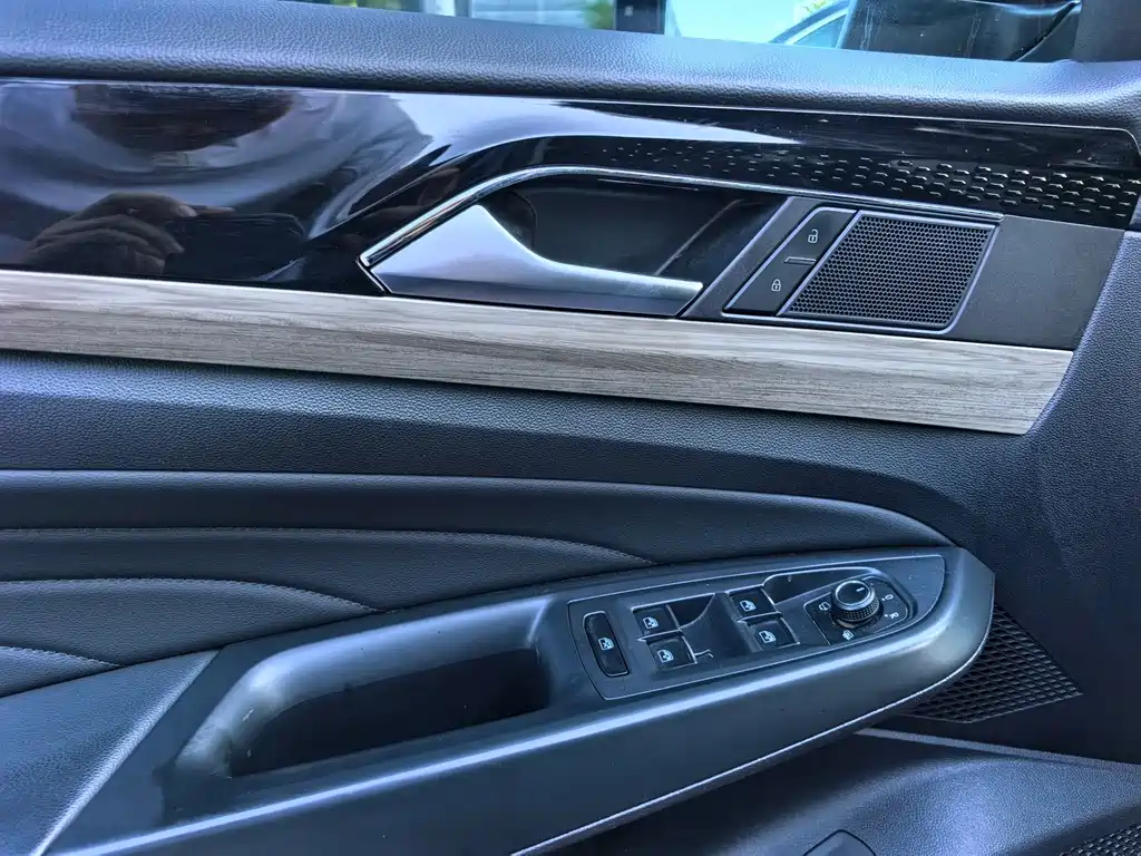 Volkswagen Passat — фото 6