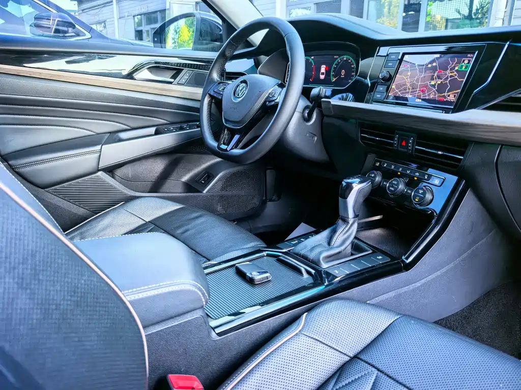 Volkswagen Passat — фото 7