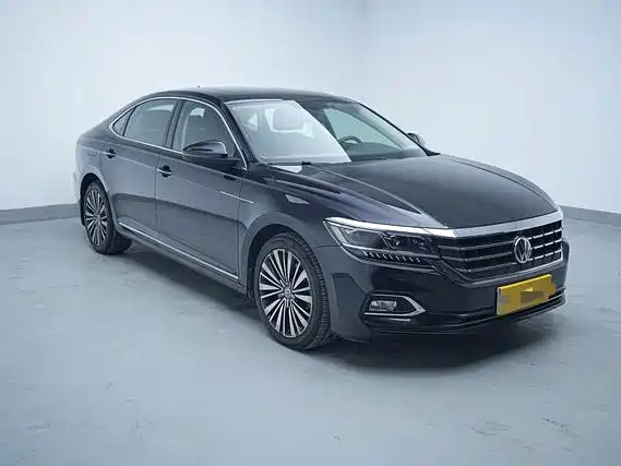 Volkswagen Passat — фото 2