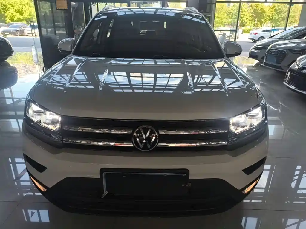 Volkswagen Tharu — фото 3