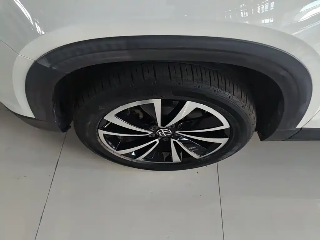 Volkswagen Tharu — фото 23