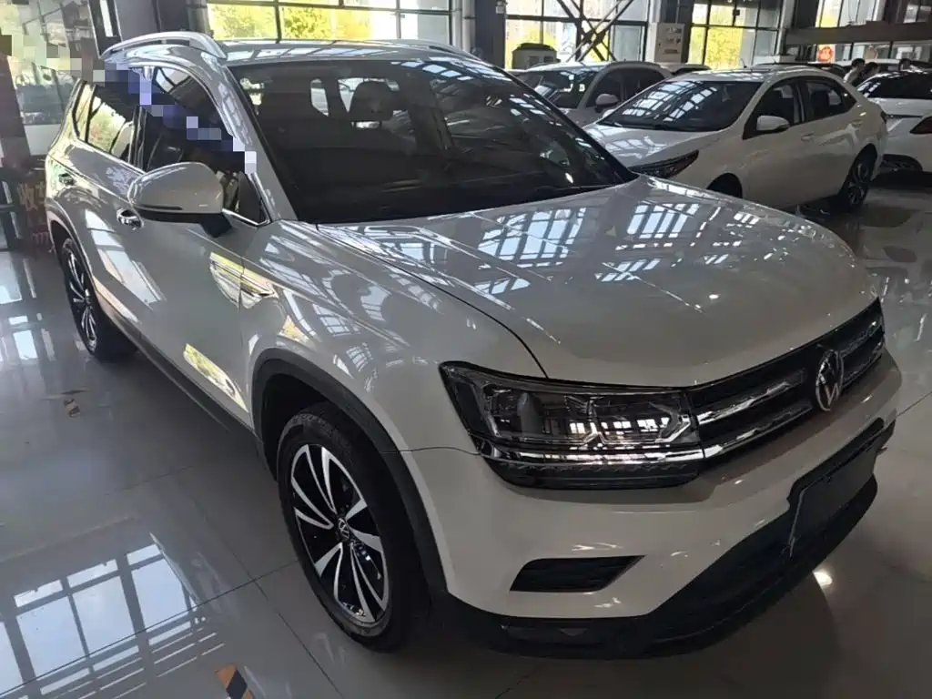 Volkswagen Tharu — фото 4