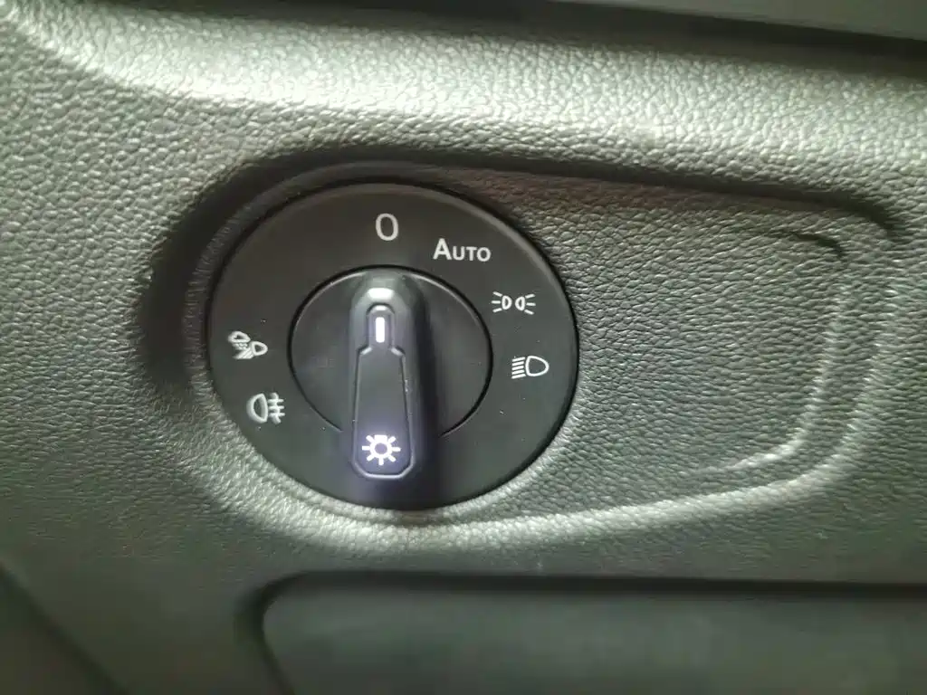 Volkswagen Passat — фото 21