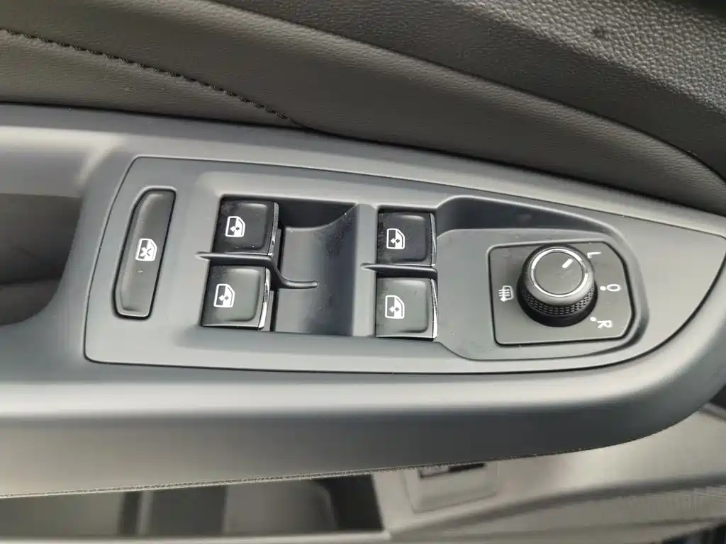 Volkswagen Passat — фото 9