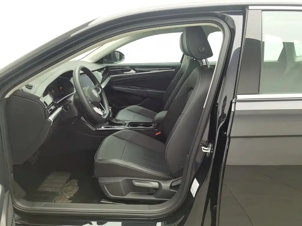 Volkswagen Passat — фото 10