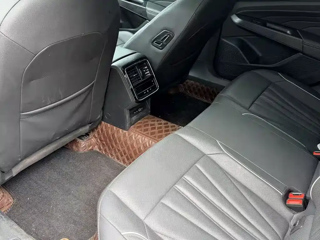 Volkswagen Passat — фото 4